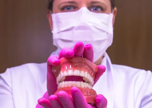 Dra Daiane Paloschi Odontologia - Cirurgiã Dentista - Especialista em Ronco e Apnéia do Sono